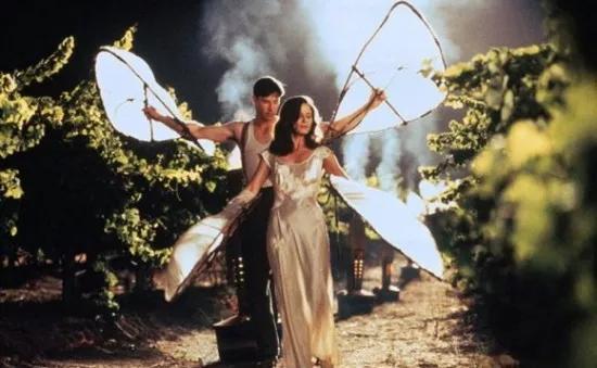 云中漫步高清在线观看,高清在线观看，感受云端漫步的浪漫之旅  第1张